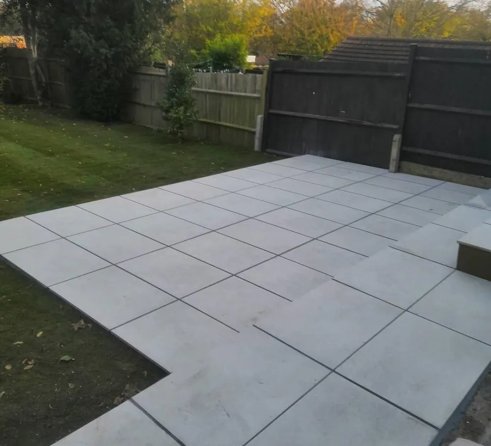 Landscaping by Hollyoaks Gardens in Bromley